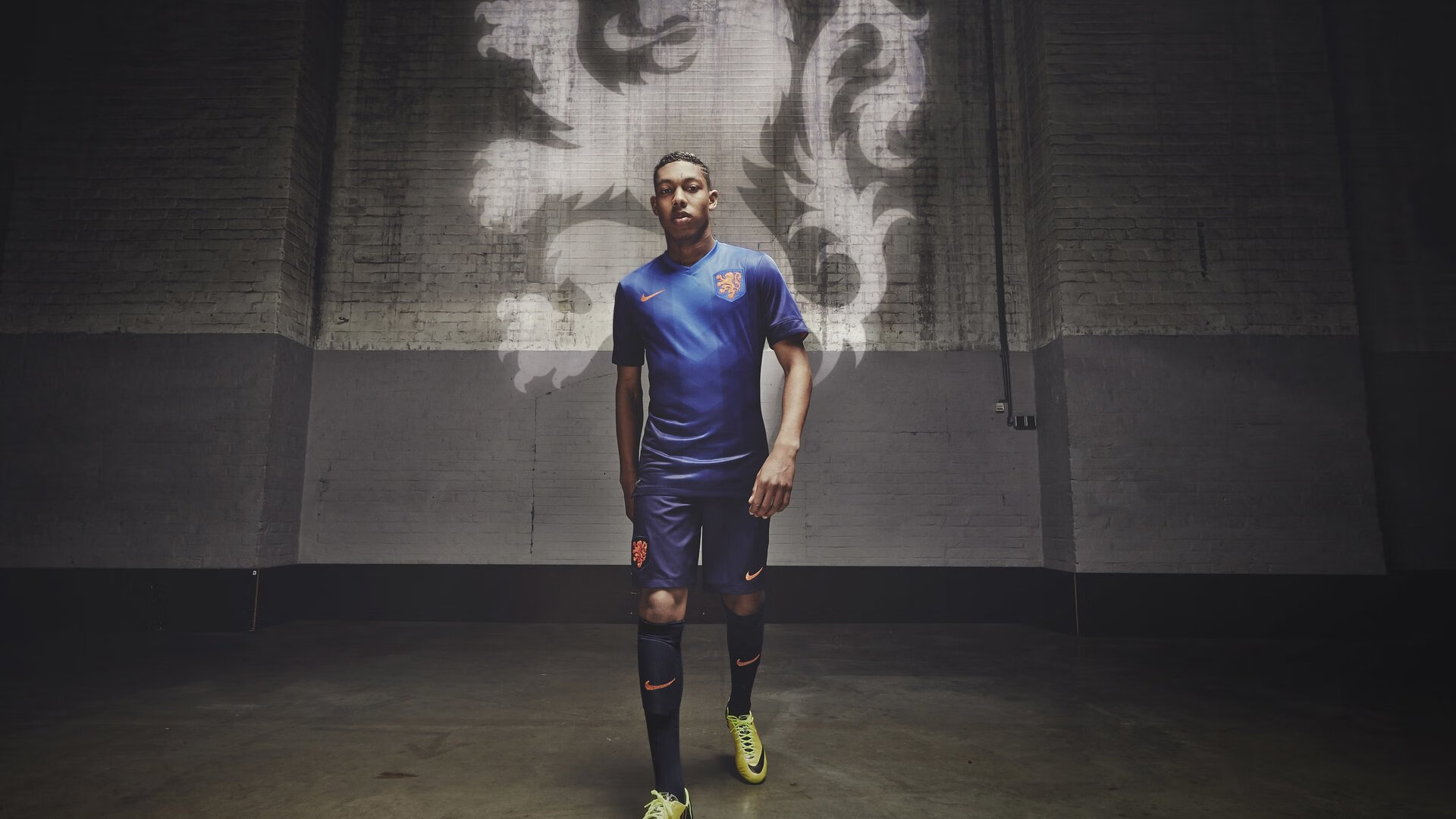 综合格斗赛场焦点！巴西队对阵德国队，老将回归赛场，再度燃起斗志